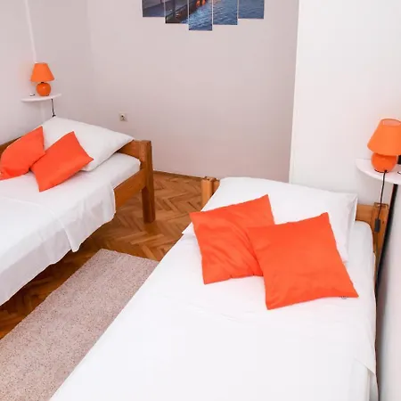 Sara Apartmán