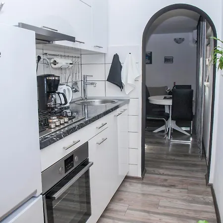 Sara Apartmán